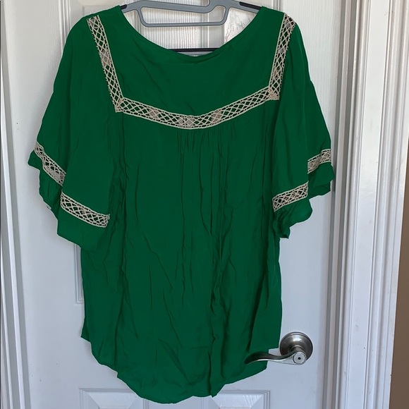Ladies Entro Boutique Top Small Green Like New - Picture 3 of 3